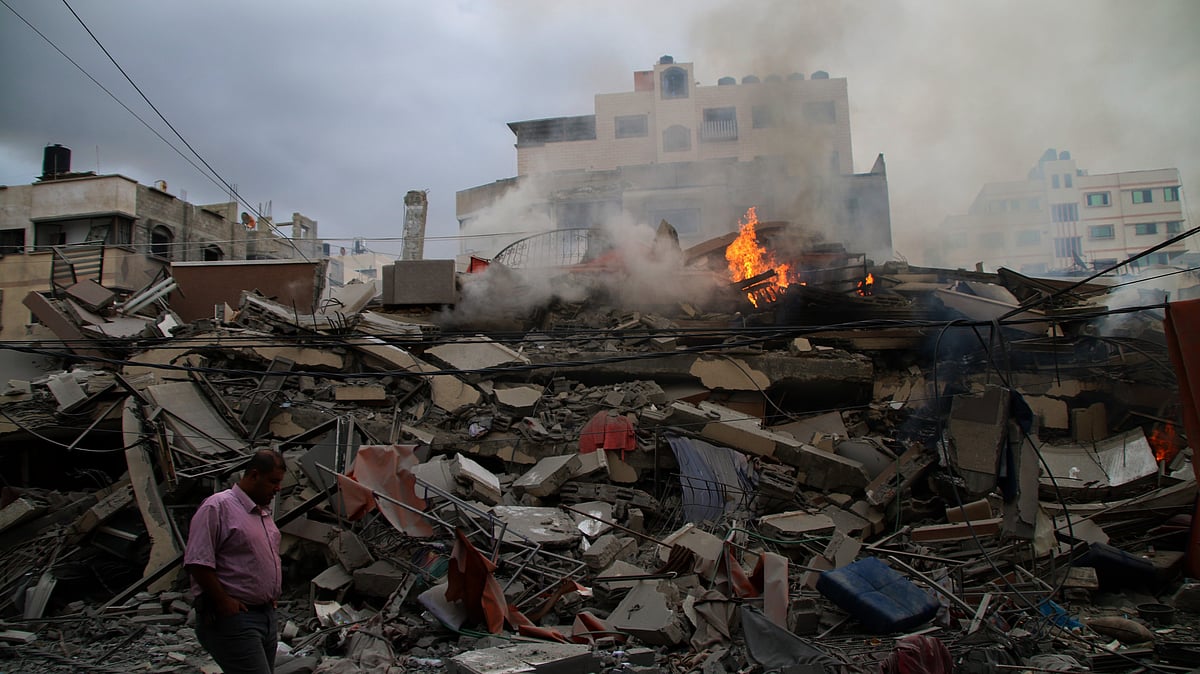 24 killed in fresh Gaza strikes as ceasefire talks resume in Qatar