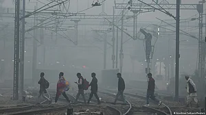 Toxic smog engulfs India's capital