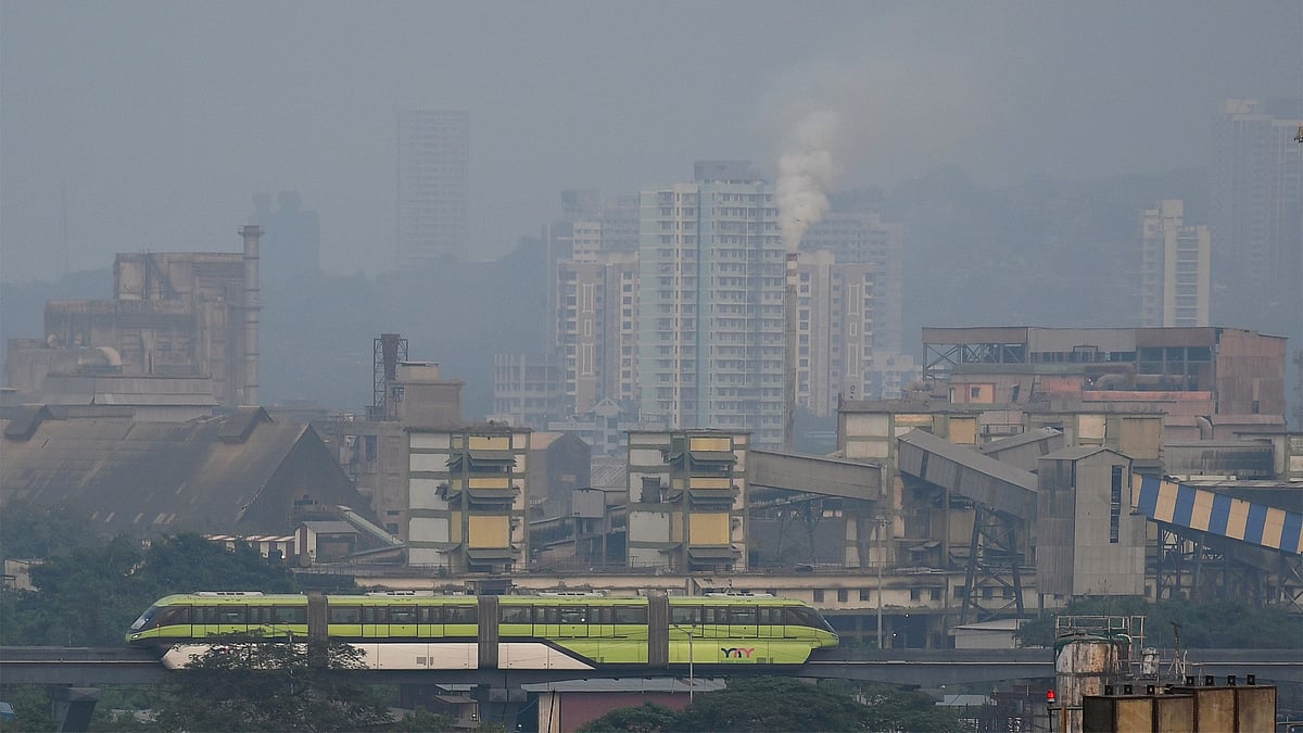 Mumbai's poor AQI may be a result of dust from construction activities and smoke from vehicle exhausts (photo: Getty Images)