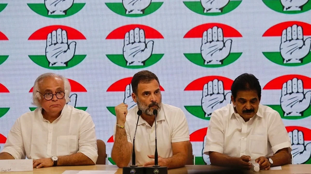 Rahul Gandhi, Jairam Ramesh (left) and KC Venugopal (photo: Vipin/ National Herald)