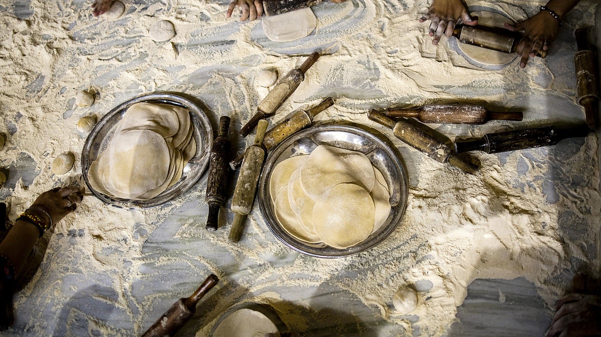 Bharat Atta, now selling at Rs 27.50 per kg from 800 mobile vans across India