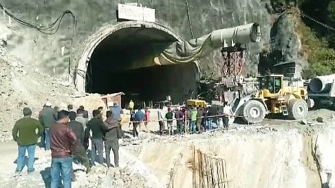 The operation to rescue 41 labourers stuck in the partially-collapsed Silkyara tunnel has been on hold since Friday (photo: National Herald archives)