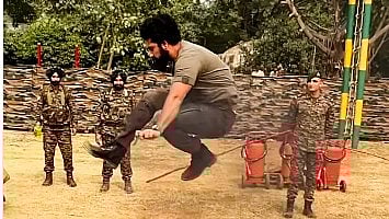 Vicky Kaushal jumps over fire during his obstacle training drill