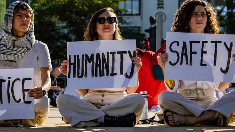 The killing of hostages could ramp up pressure on Israel to make a deal with Hamas (photo: DW) 