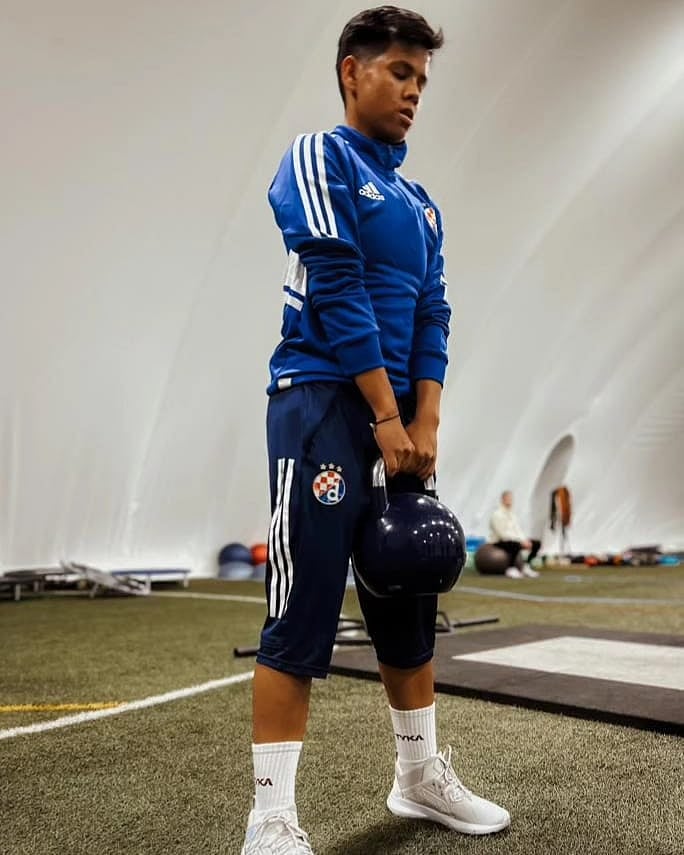 Kashmina runs through her weight training routine at Zagreb (photo: Dinamo Zagreb)