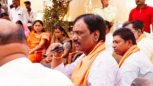 Oppn leaders in Maharashtra stage protest over unemployment, exam paper leaks