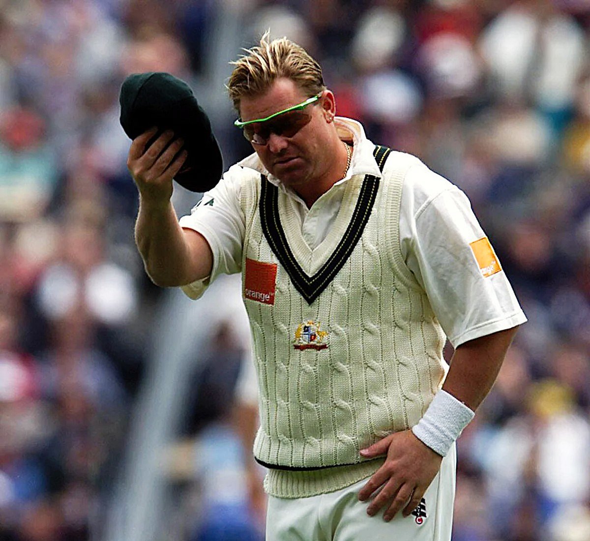 Shane Warne performing his signature gesture in 2001 (photo: ESPN/Cricinfo)