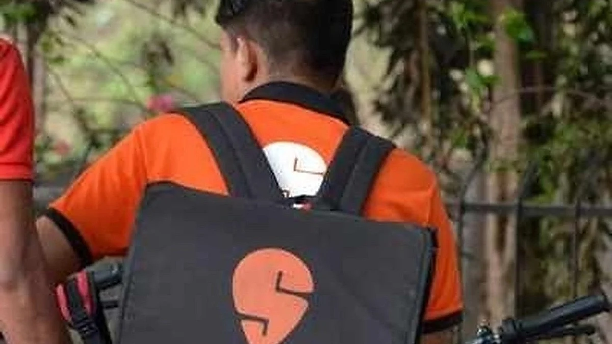 Representative image of a Swiggy delivery executive (source: National Herald archives)