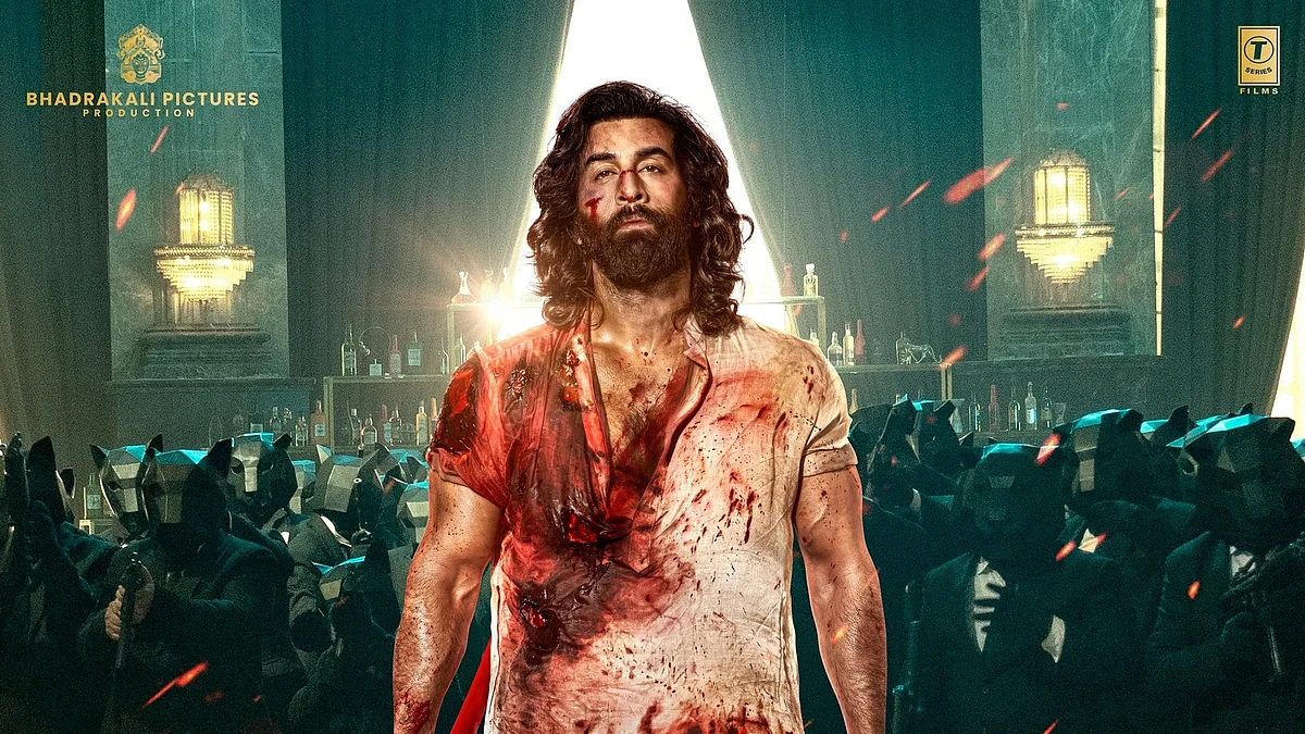 Recently, Ranbir Kapoor faced controversies over his role in "Animal" and for allegedly shouting "Jai Mata Di" while cutting a Christmas cake.
(Photo: @AnimalTheFilm/X)