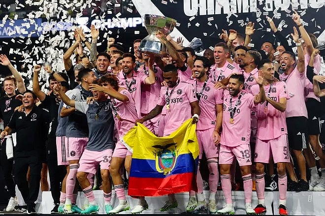 Messi with his teammates after winning the Leagues Cup for Inter Miami (photo: social media)