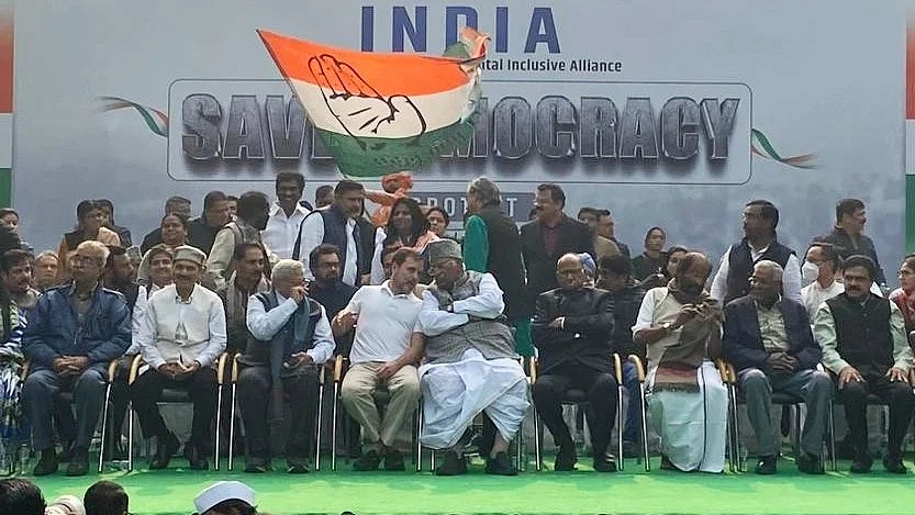 A view of the dais (photo: Vipin/National Herald)