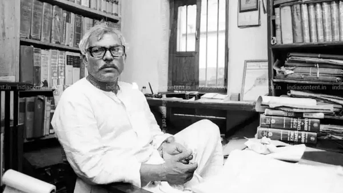 Karpoori Thakur (pictured) , Bihar's late CM, known for introducing various social reforms, receives posthumous Bharat Ratna (photo: @RahulGandhi/X)