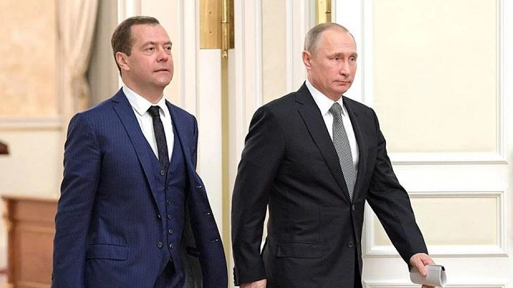 Medvedev (pictured left) justified his stance by referring to Russia's nuclear doctrine, which permits the use of nuclear weapons in response to aggression that threatens the existence of the state.(photo: National Herald archives)
