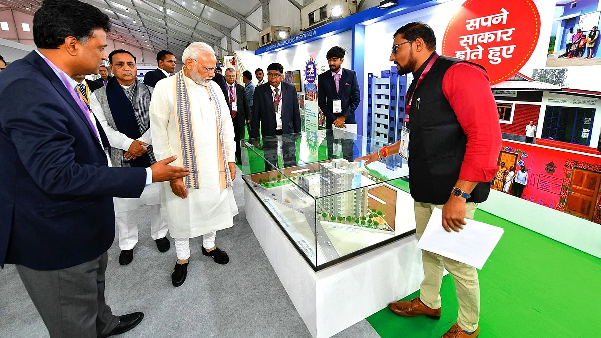 PM Narendra Modi at Vibrant Gujarat 2023