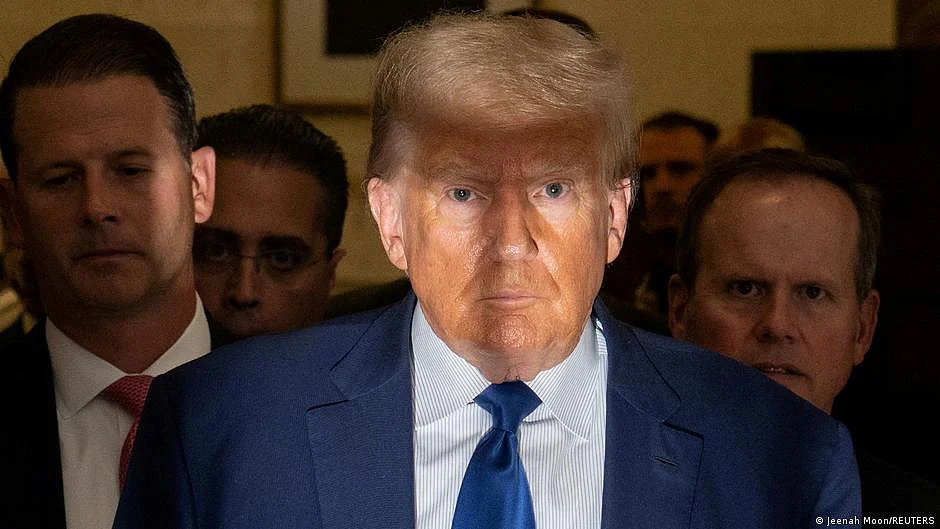 Trump is mired in many legal battles as he seeks to win back the presidency this year. (photo: DW)