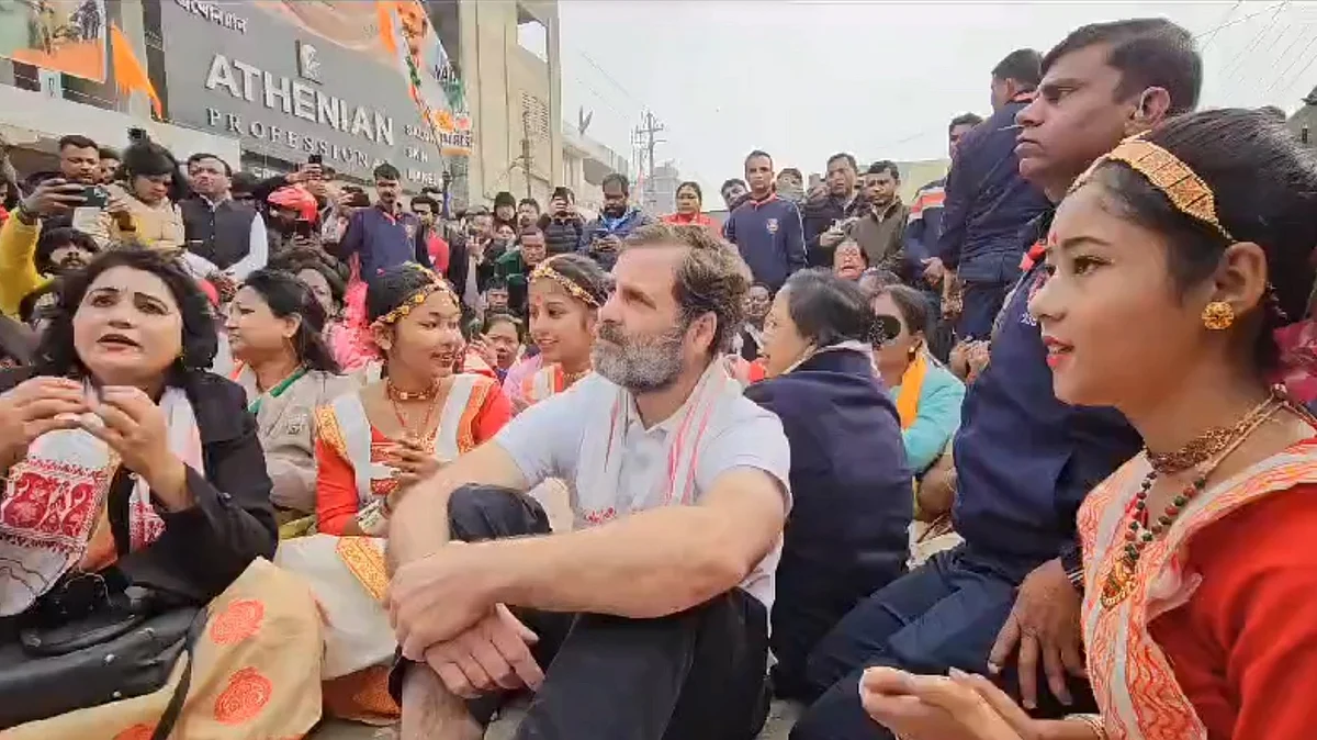 Mahila Congress leaders sat on a dharna to protest against denial of permission to Gandhi to visit the temple (screen grab from @INCIndia/X)