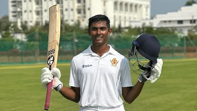Chaturvedi's remarkable performance, contributing 794 runs overall in the tournament, positions him as a strong candidate for Karnataka's state Ranji side (photo: BCCI)