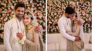 Former Pakistan cricketer Shoaib Malik ties knot with actor Sana Javed