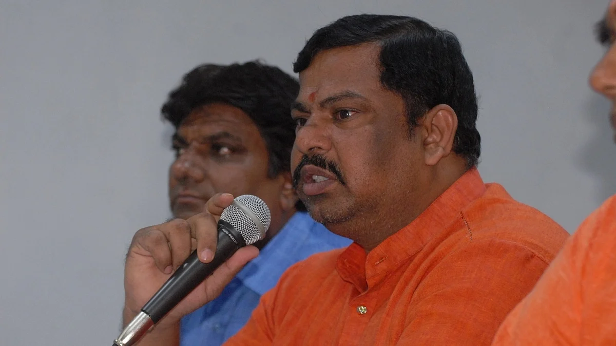 Right-wing MLAs Raja Singh and Nitesh Rane booked for hate speech