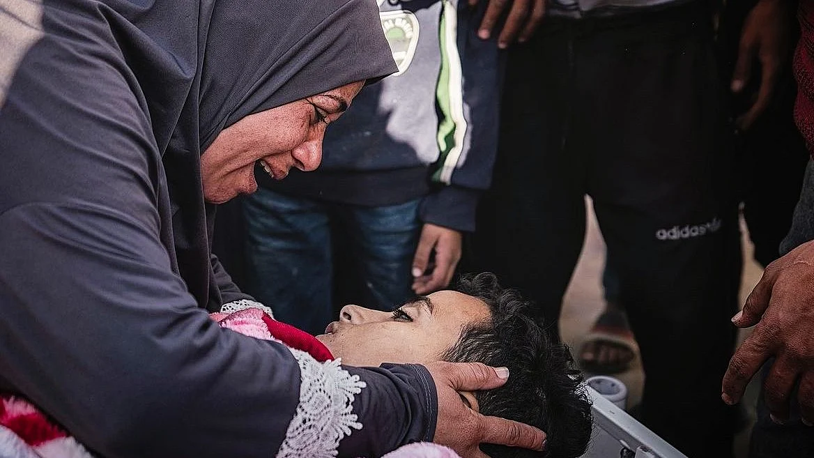 No caption needed (photo: @azaizamotaz9/ X)