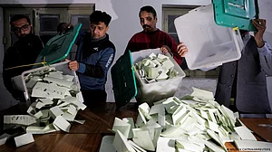 Pakistan post-election gridlock: Parties vie for key roles in govt