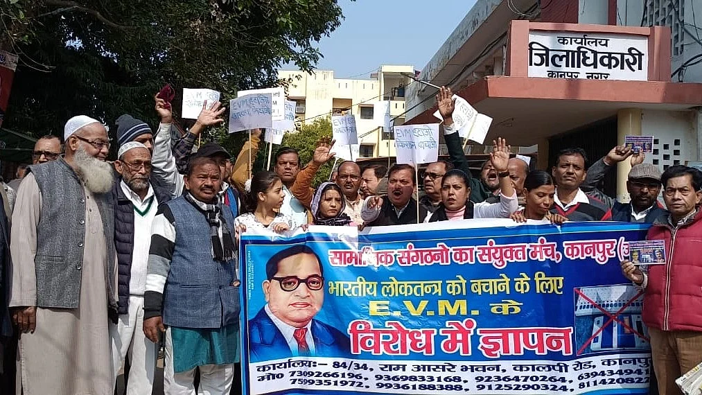 "A big preparation is going on across the country to remove EVMs. The public wants to remove EVMs. We will remove EVMs from this country," said a protester at this demonstration in Kanpur Nagar, Uttar Pradesh, in 2023 (photo: @Anticorrupstion/X)