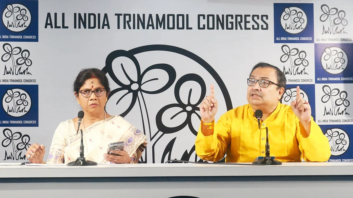 TMC spokesperson Kunal Ghosh (right) with West Bengal minister Shashi Panja (photo:
@KunalGhoshAgain/X)