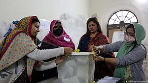 Pakistan: Elections fail to end political instability
