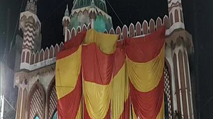 UP: Mosques covered with tarpaulin in Aligarh, Sambhal during Holi