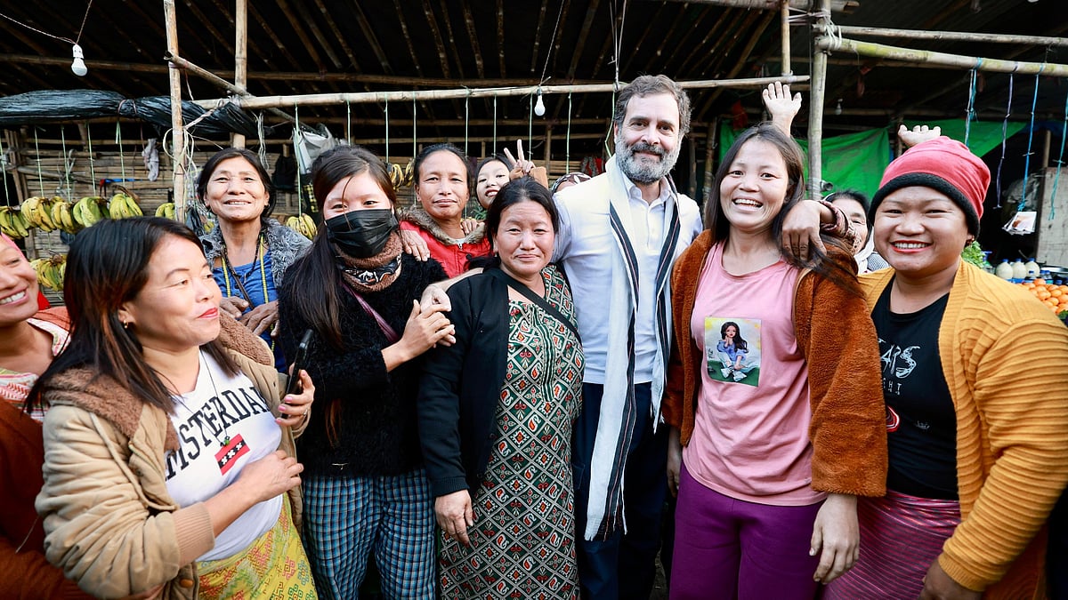 Congress leader Rahul Gandhi with women and youth of Arunachal at a vegetable market during his Bharat Jodo Nyay Yatra, in January 2024 (photo: bharatjodonyayyatra.com)