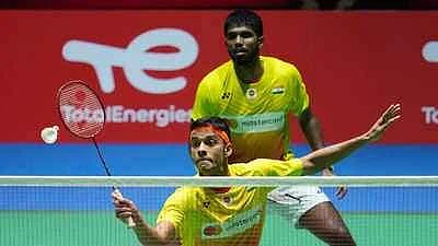 Satwiksairaj Rankireddy and Chirag Shetty in action