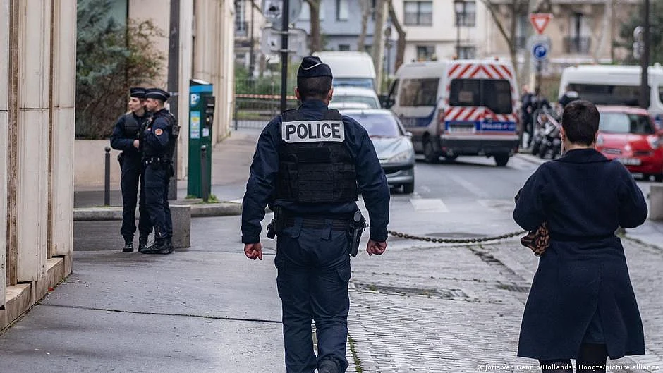 France is ramping up security following an attack in Moscow that was claimed by a branch of the "Islamic State" group. (photo: DW)