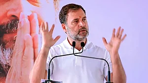 Congress leader Rahul Gandhi addresses the farmers' meeting in Nashik on 14 March 2024 (photo: PTI)