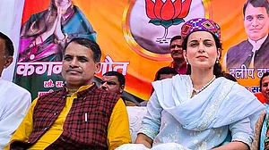 Kangana in Mandi, runout in Himachal?