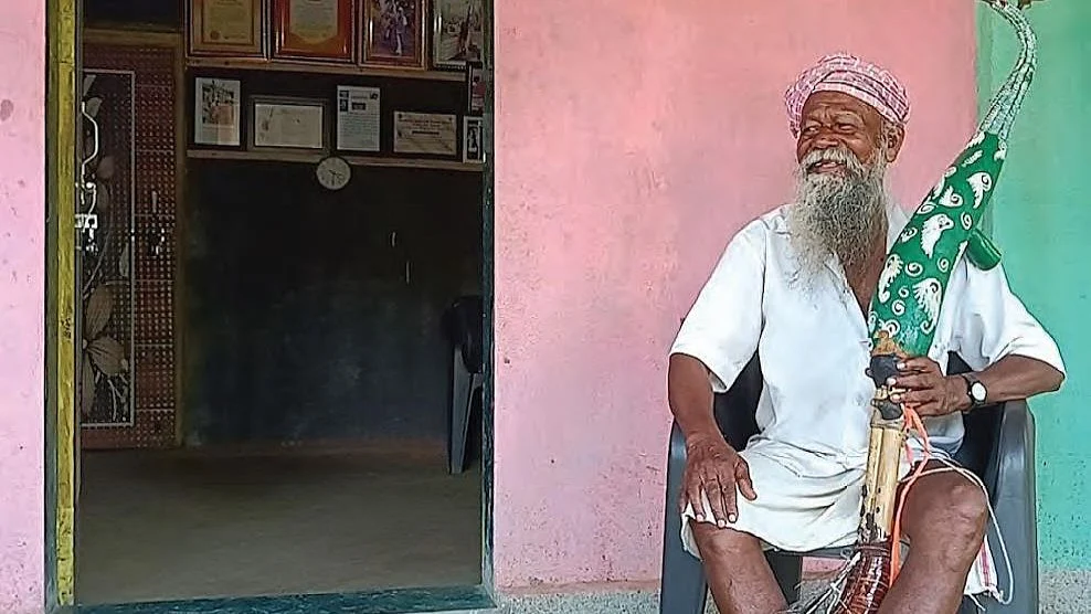 Finding God in a gourd: "My tarpa is my deity"