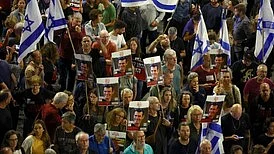 More than a thousand people gathered in Caesarea near a private villa belonging to Netanyahu (photo: IANS)
