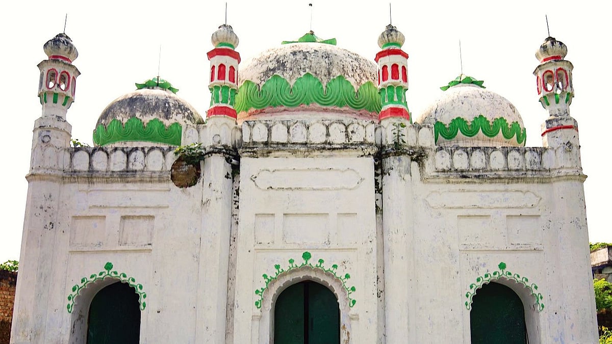 The mosque at Mari (all photos: Shreya Katyayini)