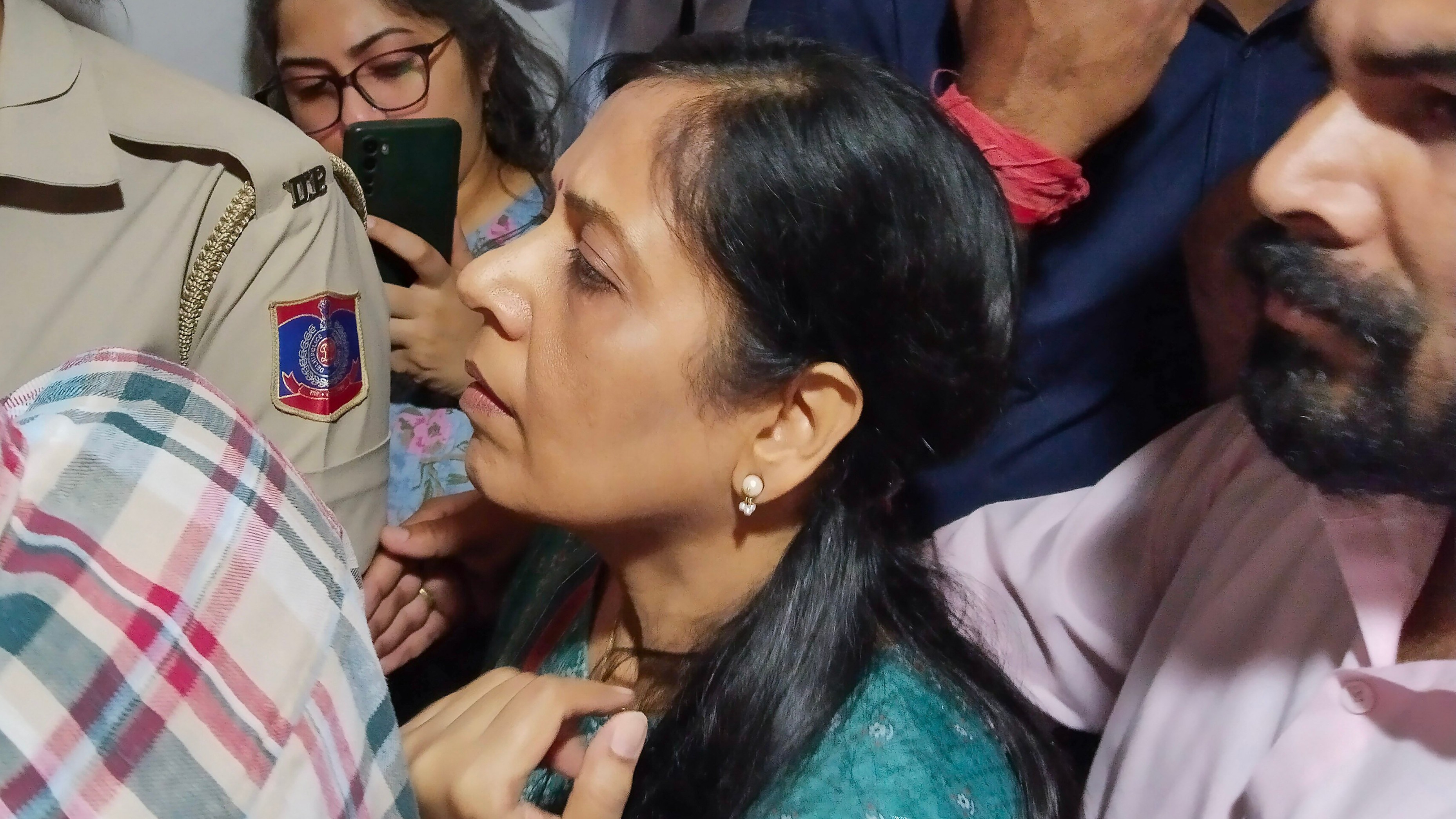Sunita Kejriwal at Rouse Avenue Court in New Delhi on 1 April (photo: PTI)