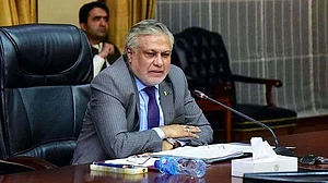 Pak foreign minister Ishaq Dar