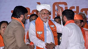 Lok Sabha polls: Kshatriya rally demands Rupala's candidacy be withdrawn