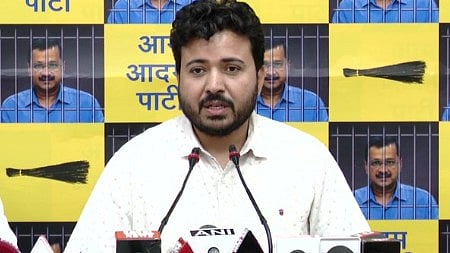 Delhi mayoral polls: AAP welcomes Congress' decision to support its candidates