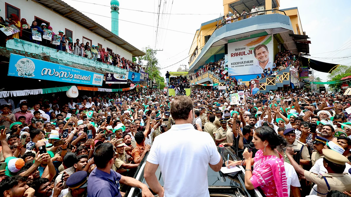 Rahul Gandhi speaks to Congress supporters