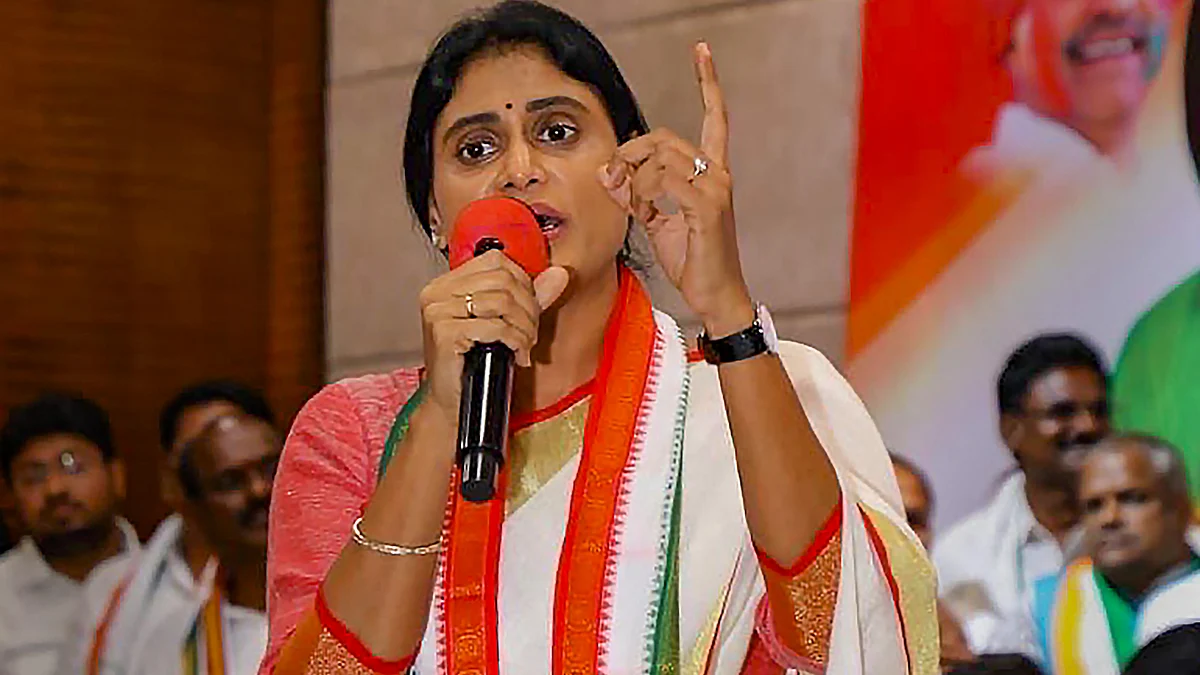 Y S Sharmila addresses a Congress meeting in Visakhapatnam on 24 January (photo: PTI)