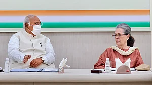 Lok Sabha polls: Congress holds CEC meeting to finalise candidates for Bihar, Odisha