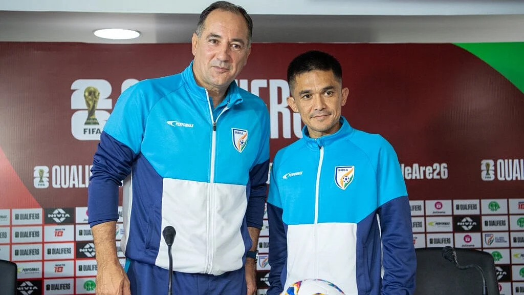 Igor Stimac with Sunil Chhetri during the Asian Cup (photo courtesy: AIFF)