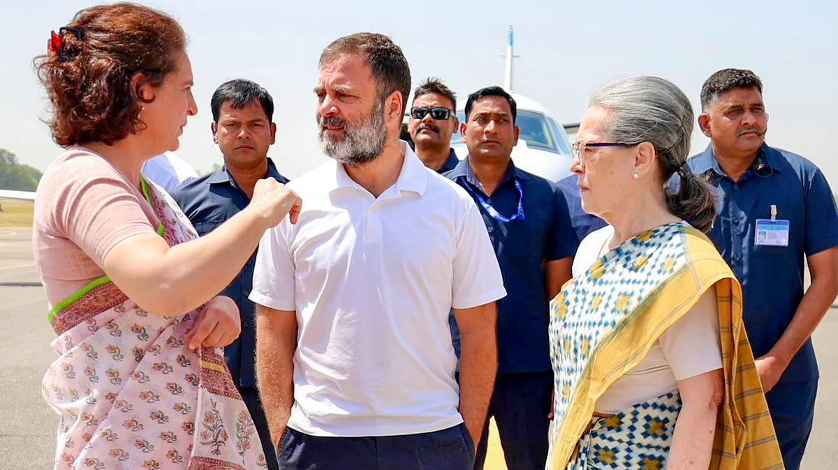 Congress leaders Rahul Gandhi, Sonia Gandhi and Priyanka Gandhi Vadra arrive in Rae Bareli on 3 May (photo: PTI)