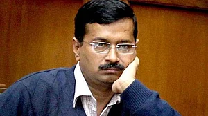 Graffiti 'threatening' Kejriwal appear inside metro trains, AAP says BJP behind it
