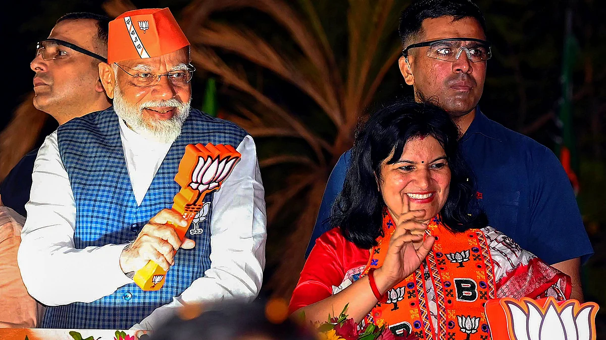 PM Narendra Modi campaigns in Bhubaneswar (photo: PTI)