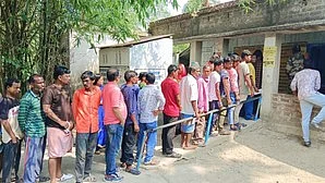 West Bengal records highest turnout, two deaths reported