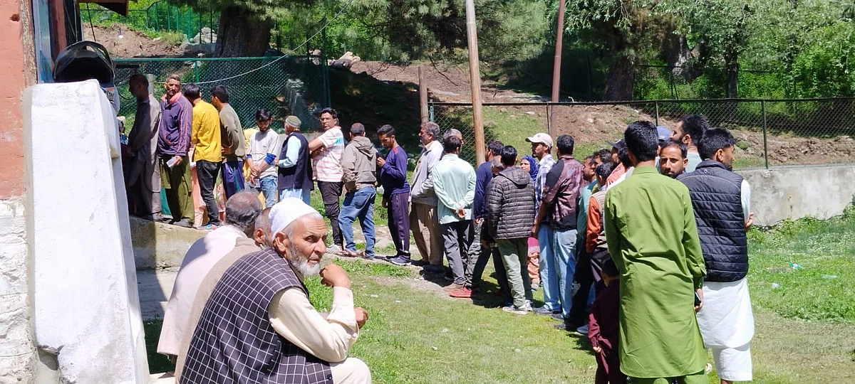 A booth in Gulmarg district of Baramulla constituency, J&K (photo by special arrangement)